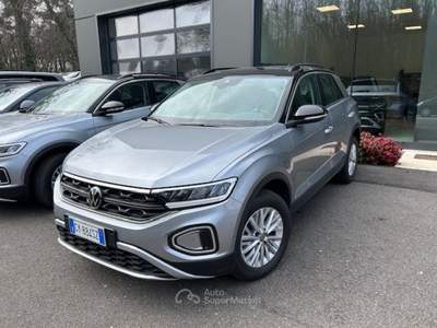 Volkswagen T-Roc t-roc tdi dsg life 150 cv Argento usata Beregazzo con Figliaro