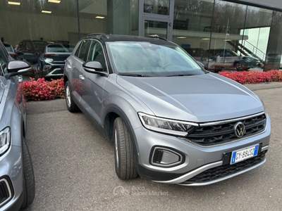Volkswagen T-Roc t-roc tdi dsg life 150 cv Argento usata Beregazzo con Figliaro