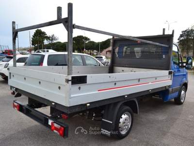 Iveco Ecodaily 2.3 115CV CASSONE FISSO 142000 KM Blu/Azzurro usata COMACCHIO
