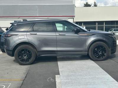 Land Rover Range Rover Evoque 2.0D I4-L.Flw 150CV AWD Aut R-Dynamic S Grigio usata Massarosa