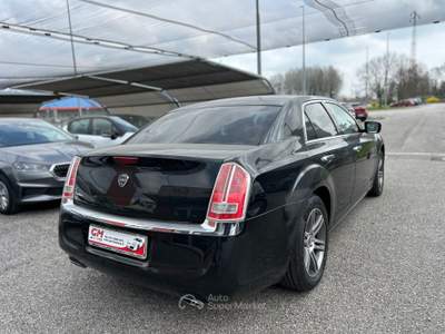 Lancia Thema 3.0 V6 mjt II Platinum 239cv auto Nero usata NOALE