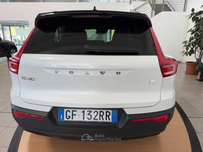 Volvo XC40 T5 Recharge Plug-in Hybrid R-design usata Gemona del Friuli