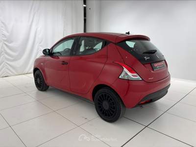 Lancia Ypsilon Ypsilon 1.0 firefly hybrid silver s&s 70cv Rosso usata Settimo Torinese