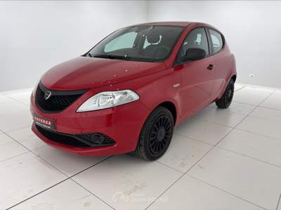 Lancia Ypsilon Ypsilon 1.0 firefly hybrid silver s&s 70cv Rosso usata Settimo Torinese