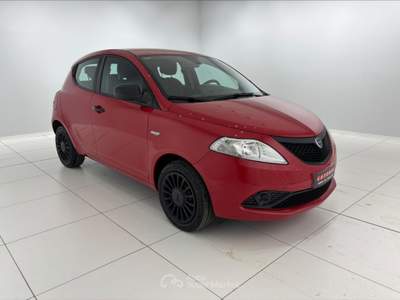 Lancia Ypsilon Ypsilon 1.0 firefly hybrid silver s&s 70cv Rosso usata Settimo Torinese
