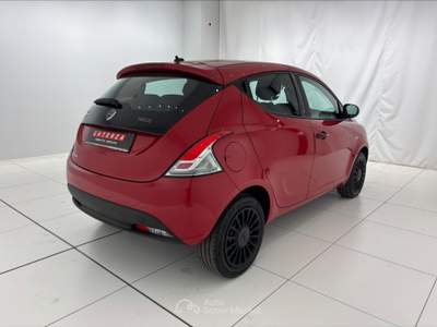 Lancia Ypsilon Ypsilon 1.0 firefly hybrid silver s&s 70cv Rosso usata Settimo Torinese