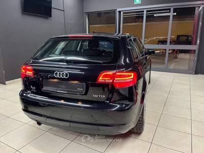 Audi A3 SPB 1.6 TDI 105 CV CR Attraction OK NEOPATENTATI Nero usata Agliana