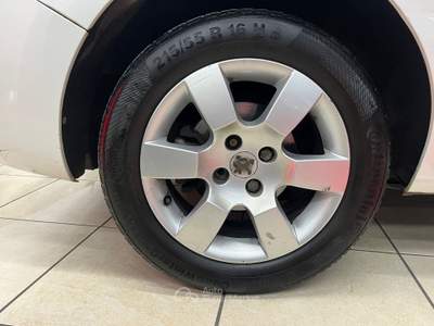 Peugeot 5008 Premium 7 POSTI Bianco usata Agliana