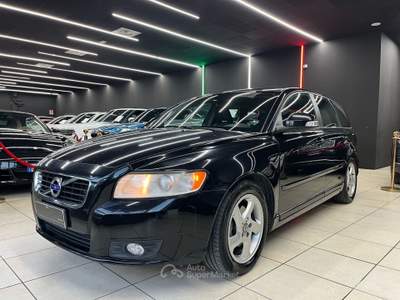 Volvo V50 R-design OK NEOPATENTATI Nero usata Agliana