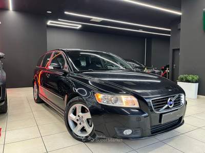 Volvo V50 R-design OK NEOPATENTATI Nero usata Agliana