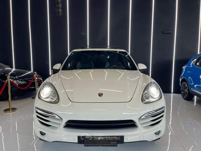 Porsche Cayenne 3.0 Diesel TETTO FULL OPTIONAL Bianco usata Agliana