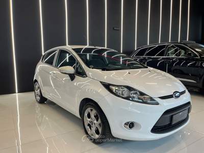 Ford Fiesta 5 porte Titanium OK NEOPATENTATI Bianco usata Agliana