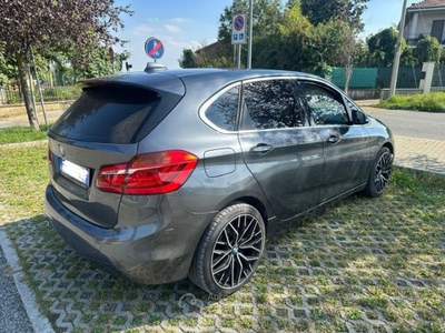 BMW Serie 2 Active Tourer 216d tenuta sempre in box Grigio usata Torino