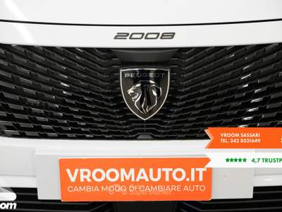 Peugeot 2008 2008 Hybrid 145 e-DCS6 Style Bianco usata Chilivani
