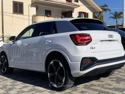 Audi Q2 S Line interno ed esterno 2.0 TDI 150... usata Partinico