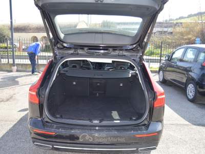 Volvo V60 2.0 t6 phev Inscription Expression awd auto my21 usata Roma