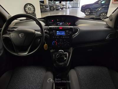 Lancia Ypsilon 1.0 firefly hybrid Silver Plus s&amp;s 70cv Grigio usata Brescia