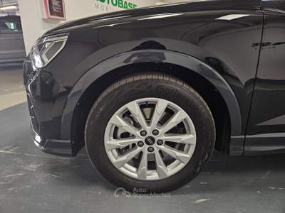 Audi Q3 40 2.0 tfsi Business Plus quattro s-tronic Nero usata Brescia