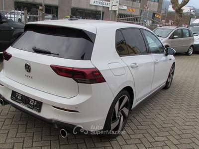 Volkswagen Golf  GTI Perf. 2.0 245CV TSI DSG 5p. BMT Bianco usata Busalla