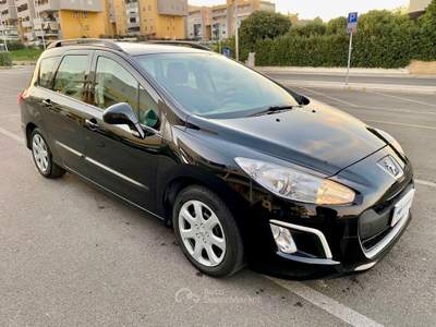 Peugeot 308 1.6 8V e-HDi 112CV Stop&Start SW Active Nero usata Monopoli