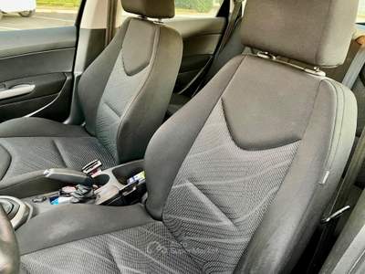 Peugeot 308 1.6 8V e-HDi 112CV Stop&Start SW Active Nero usata Monopoli