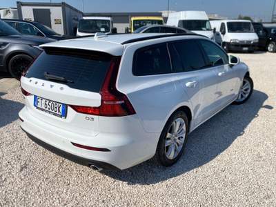 Volvo V60 Dynamic Edition Bianco usata Corato