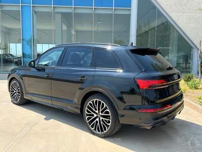 Audi Q7 7 posti Sline quattro SUPER OFFERTA T-STOCK Nero usata Gela