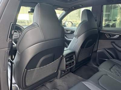 Audi Q8 TDI quattro 210 kW tiptronic S line edition possibilità noleggio no scoring Oro usata Gela