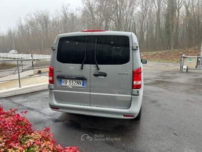 Mercedes-Benz Vito vito n1 long select automatico 136  cv Grigio usata Beregazzo con Figliaro