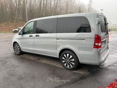 Mercedes-Benz Vito vito n1 long select automatico 136  cv Grigio usata Beregazzo con Figliaro