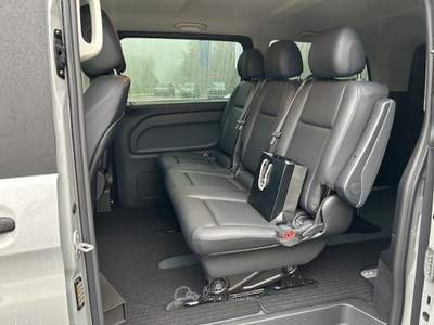 Mercedes-Benz Vito vito n1 long select automatico 136  cv Grigio usata Beregazzo con Figliaro