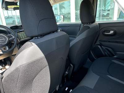 Jeep Renegade phev Altitude offerta T-Stock prezzo imperdibile Bianco usata Gela