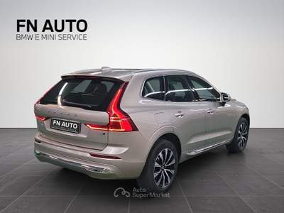 Volvo XC60 (d) AWD automatico Plus Bright Beige usata Torino