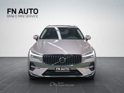 Volvo XC60 (d) AWD automatico Plus Bright Beige usata Torino