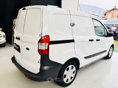 Ford Transit Courier Van Trend Bianco usata Rosta