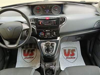 Lancia Ypsilon 1.2 B/GPL C. MADRE-PREZZO PROMO! Blu/Azzurro usata Bisceglie