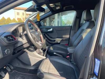 Ford Puma Hybrid 125 CV S&S ST-Line X 7 ANNI GARANZIA Nero usata Casalgrande