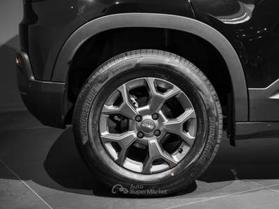 Jeep Avenger Avenger 1.2 turbo e-hybrid mhev Longitude fwd 110cv edct6 Grigio usata Prato