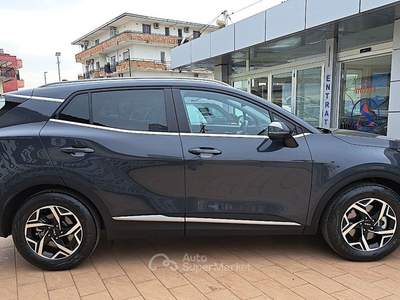Kia Sportage Sportage 1.6 crdi mhev Business dct Grigio usata Casoria