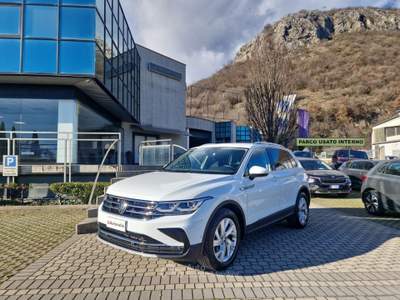 Volkswagen Tiguan Tiguan 2.0 TDI 150 CV SCR DSG Elegance Bianco usata Prevalle