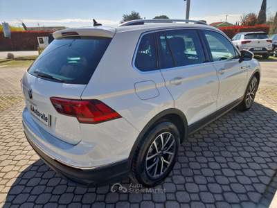 Volkswagen Tiguan 2.0 TDI SCR 110KW Life DSG Bianco usata Prevalle