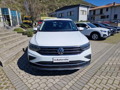 Volkswagen Tiguan 2.0 TDI SCR 110KW Life DSG Bianco usata Prevalle