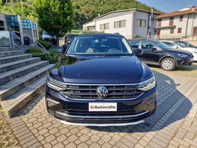 Volkswagen Tiguan 2.0 TDI SCR 110KW Life DSG Nero usata Prevalle