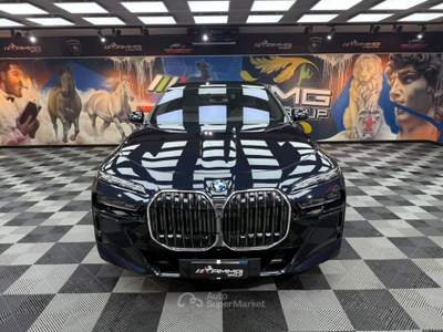 BMW Serie 7 740d 740 740d xDrive Msport Pro (902) Blu/Azzurro usata Calenzano
