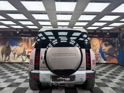 Land Rover Defender 200 CV AWD Auto Hard Top (673) Beige usata Calenzano