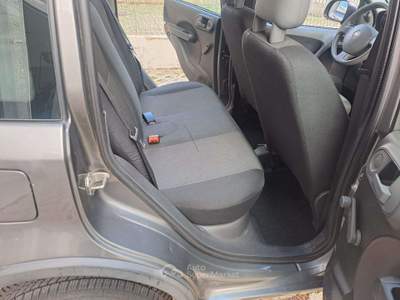 Fiat Panda Panda II 2003 1.3 mjt 16v Climbing 4x4 75cv Grigio usata Cesano Maderno