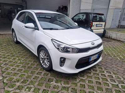 Kia Rio Rio 1.4 crdi Cool Techno Pack 90cv /navi Bianco usata Cesano Maderno
