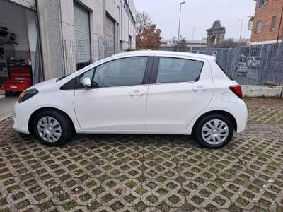 Toyota Yaris Yaris III 2015 5p 1.0 Active Bianco usata Cesano Maderno