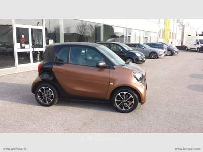 Smart ForTwo fortwo 70 1.0 Passion Bronzo usata Udine