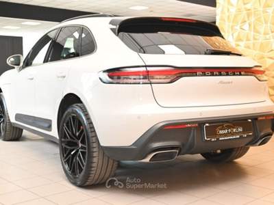 Porsche Macan NUOVA 2.0 PDK 265CV PCM TETT.LED 21"RADAR CAM FULL Grigio usata Brescia